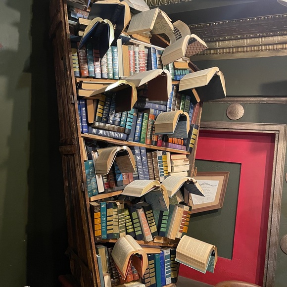 📚 Gigi’s Book Club 📚 Now in Session 📚 Share Show 📚 Sunday 930am PT - Picture 10 of 10